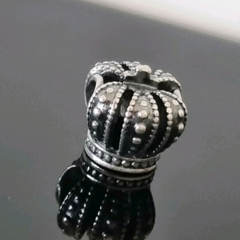 Authentic Pandora charm crown princess , queen #790930CZ - Picture 11 of 16